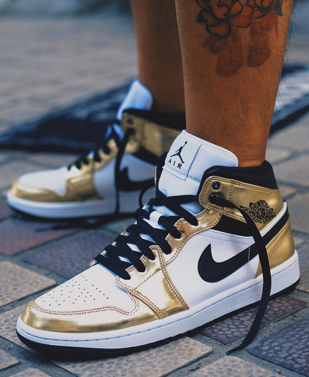 air jordan metallic gold