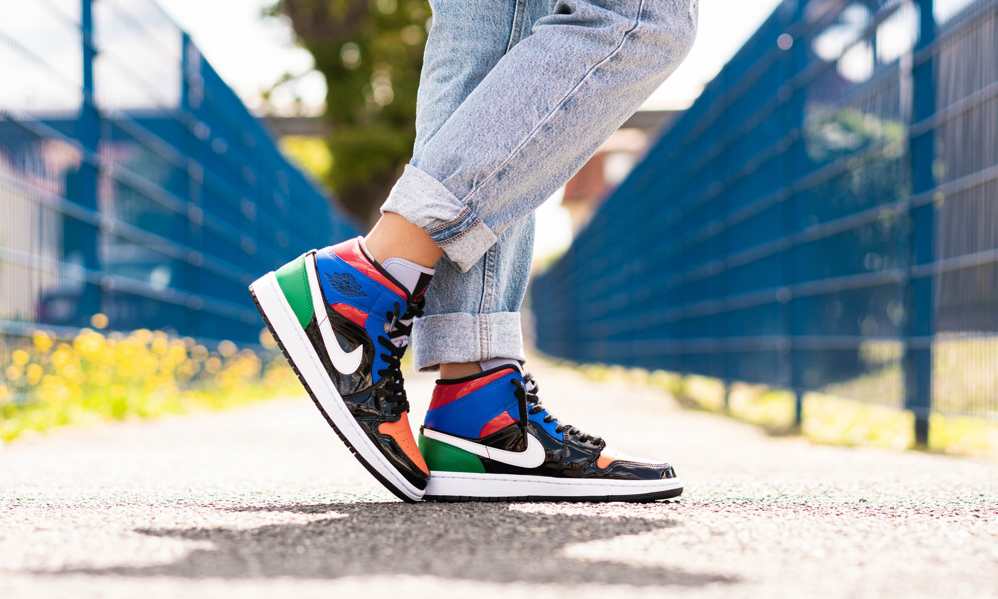 air jordan 1 mid se wmns multi patent