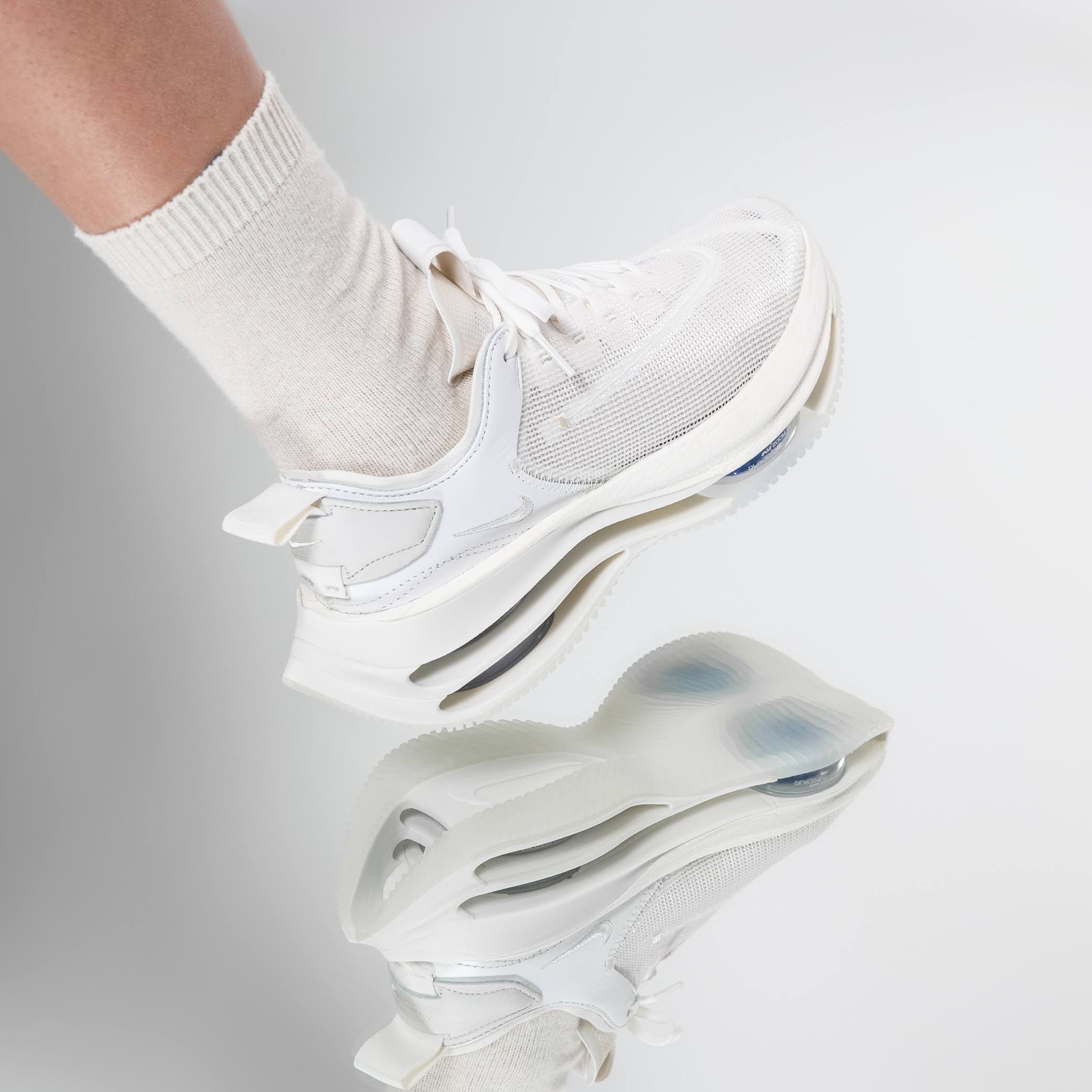 ストアーストアーNIKE ZOOMDOUBLE STACKED ナイキ ズーム ダブル