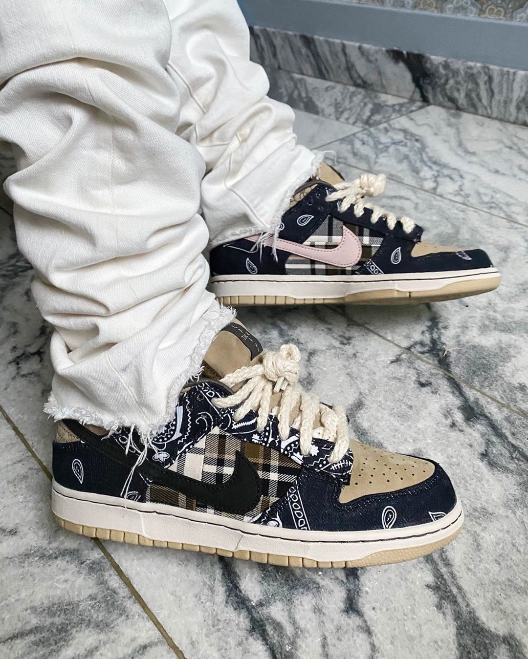 販売リンク有り！2月29日発売【Travis Scott × Nike SB Dunk Low