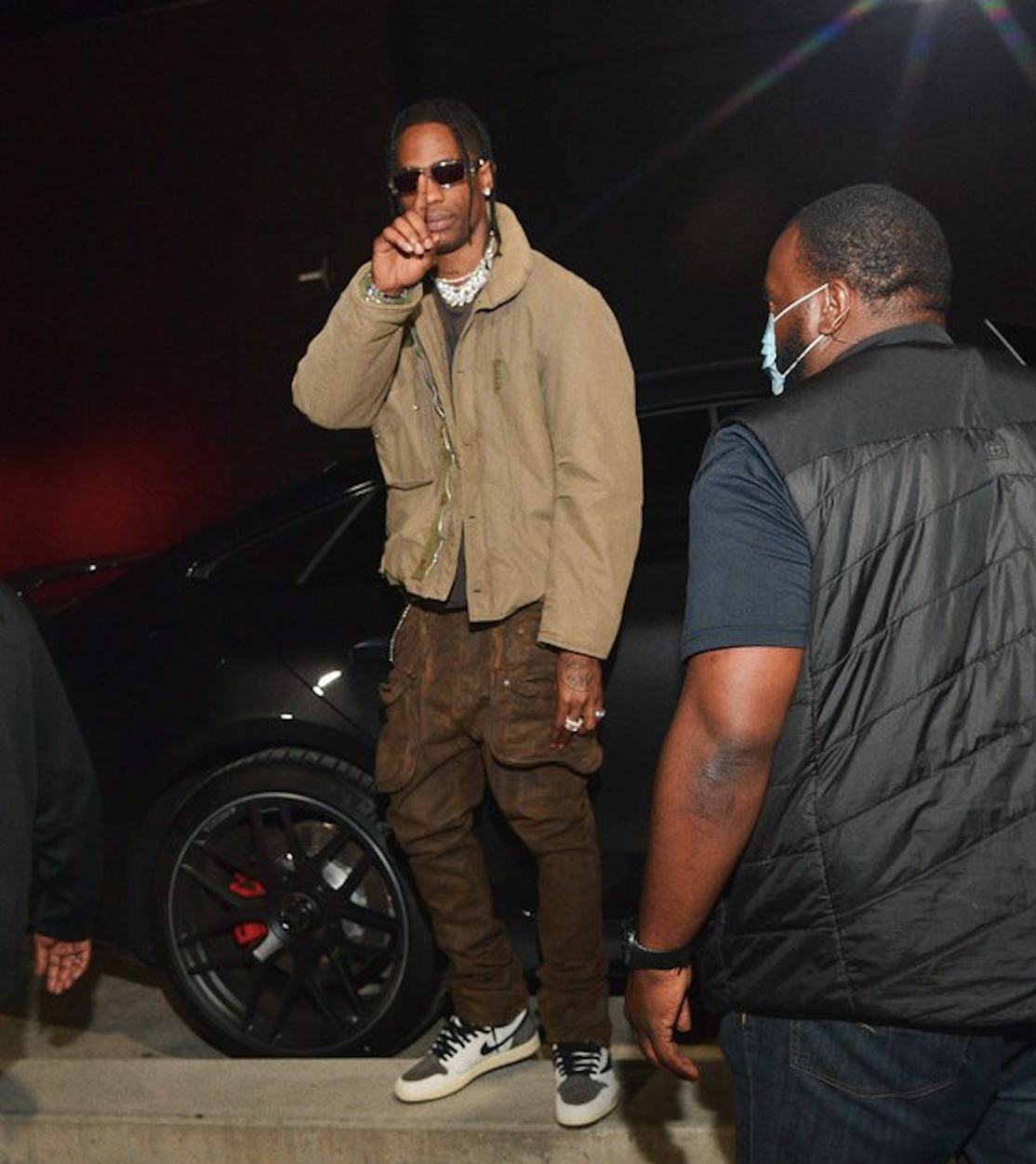 travis scott wearing jordans