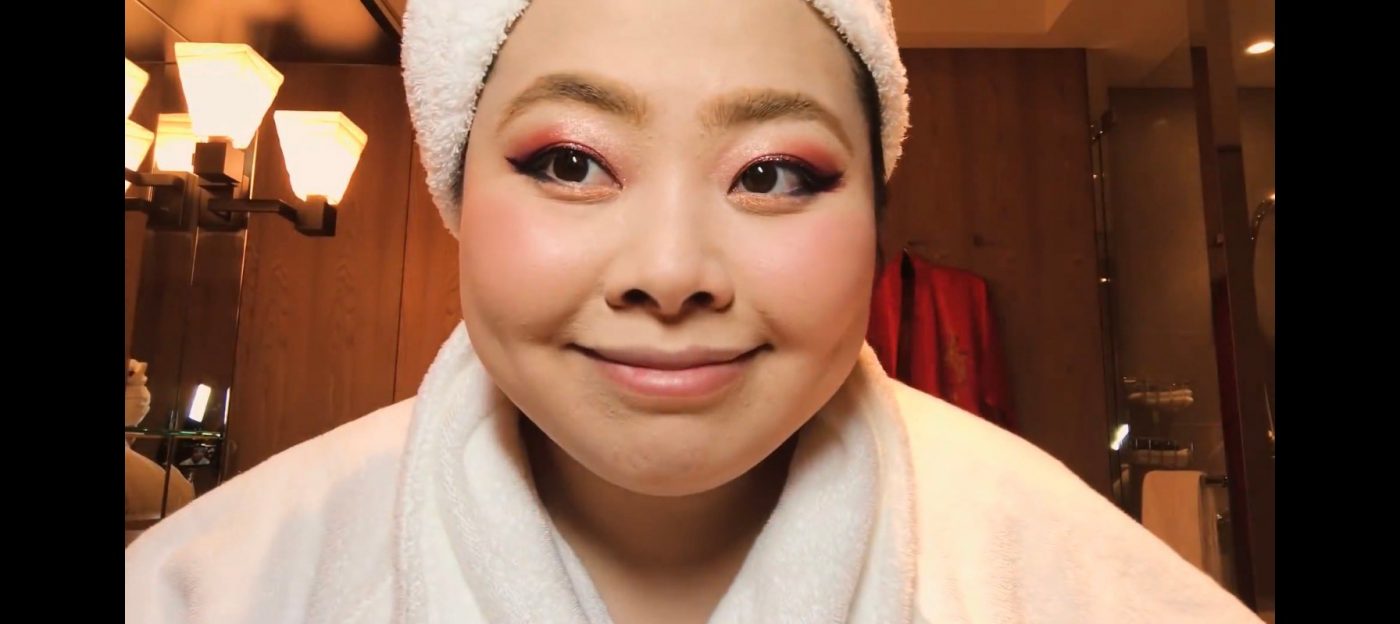 Naomi Watanabe’s Guide to Glitter Eyes and Bold Lips Beauty Secrets Vogue-09