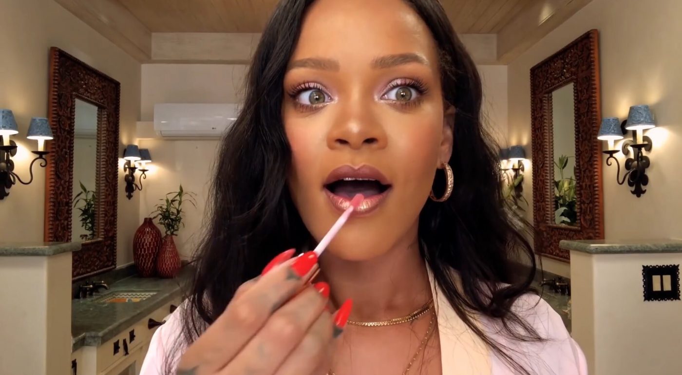 Rihanna's Epic 10-Minute Guide to Going Out Makeup Beauty Secrets Vogue-04