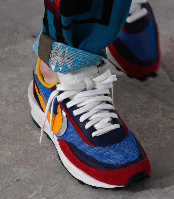 sacai-Nike-LDWaffle-Red-Blue-Release-Date-01
