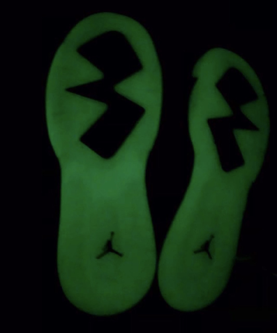 Havoc Tactile sense wise Nike (ナイキ)】Jordan Mars 270 (ジョーダン マーズ 270) “GREEN GLOW”  オールブラックに暗闇で光るネオングリーンがアクセントになった注目のキックスが7/8リリース*CD7070-003