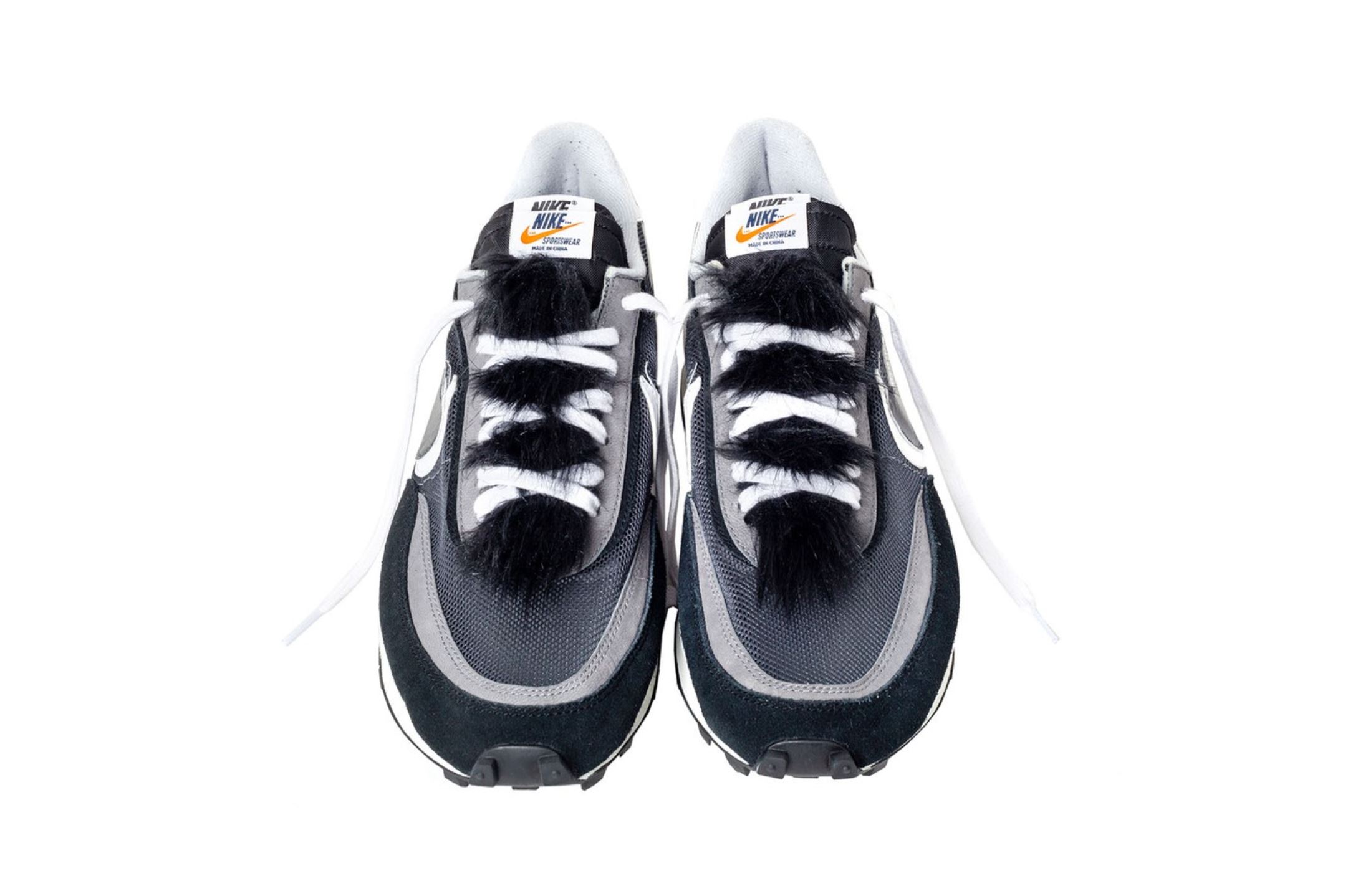 Sacai-Nike-LDWaffle-Blazer-Mid-sneaker-Accessories-09