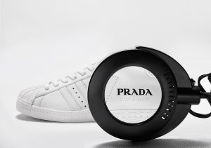 12月4日発売【Prada × adidas】コラボ第1弾：スーパースターとバッグが 