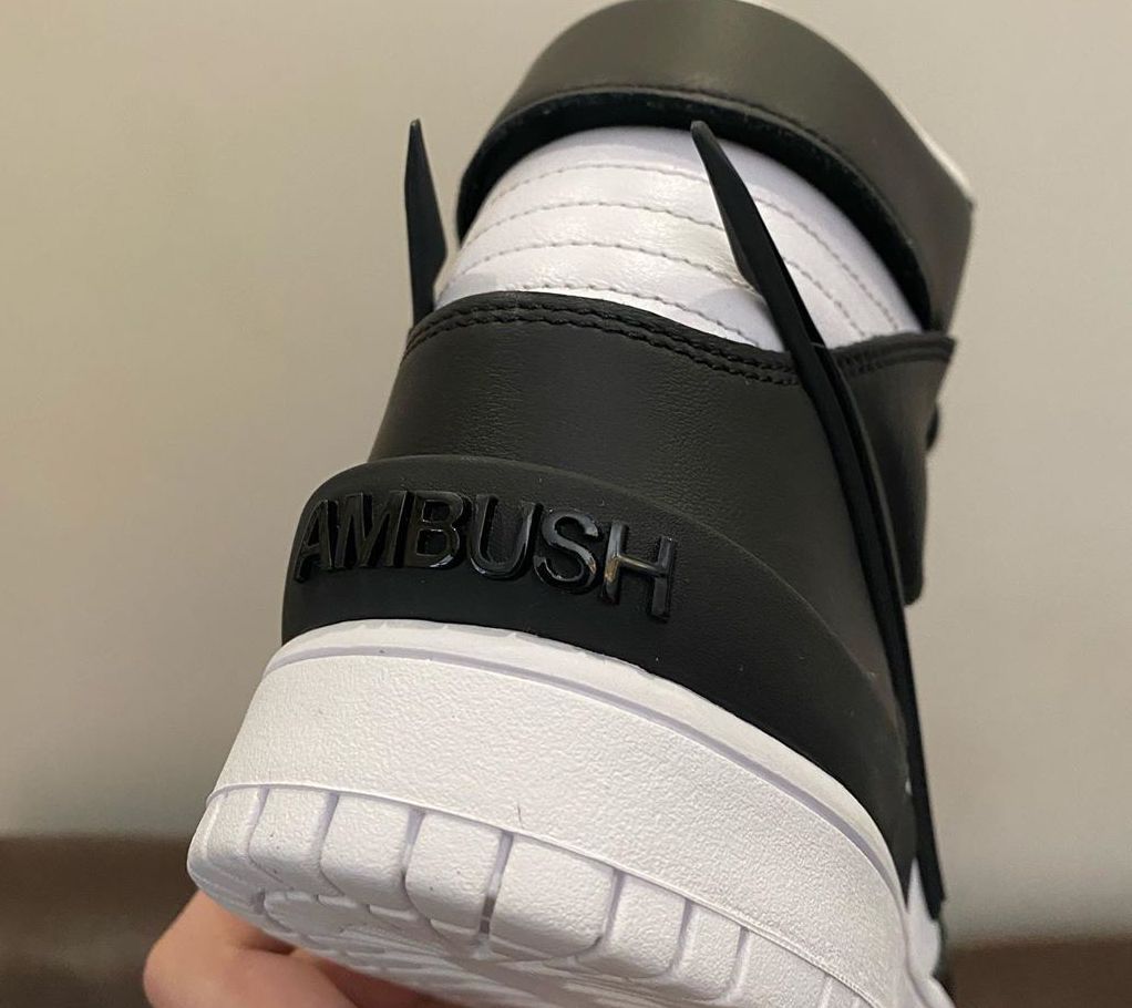 Ambush Nike Dunk High Black White アンブッシュ ナイキ コラボ ダンク ハイ ブラック ホワイト back logo