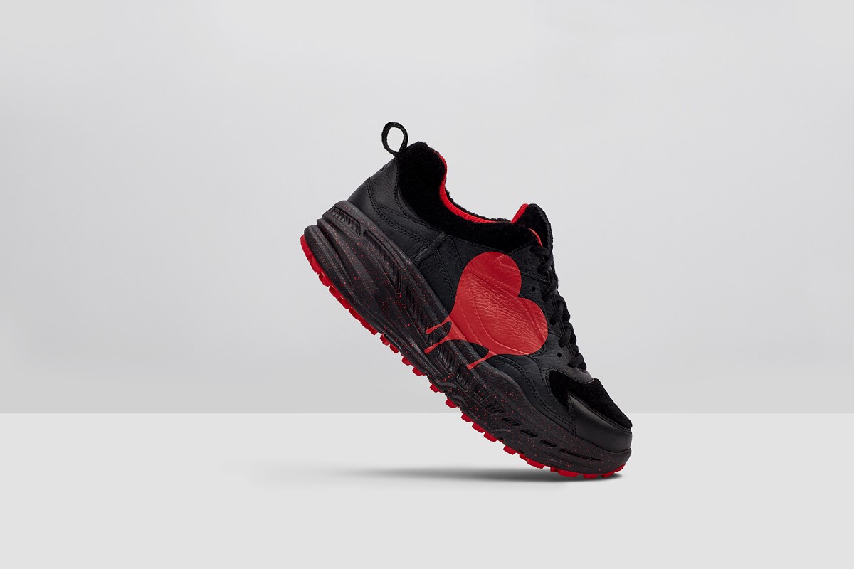 UGG CA805 × Valentine Sneaker “12x12” (アグ CA805 バレンタイン スニーカー “12x12”)