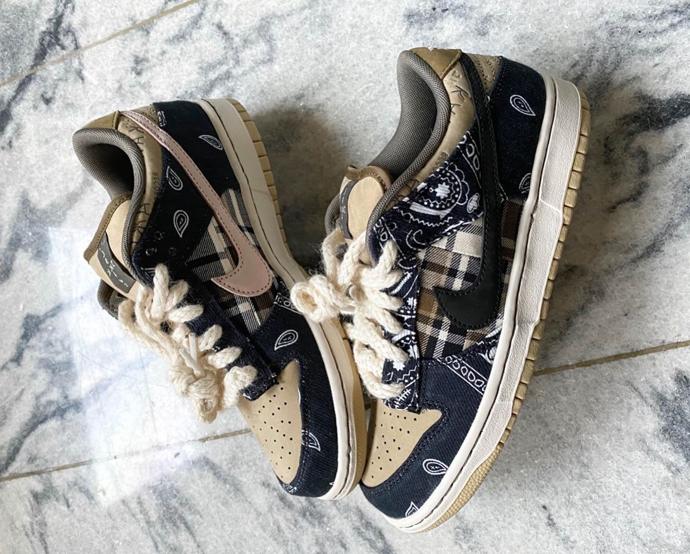販売リンク有り！2月29日発売【Travis Scott × Nike SB Dunk Low