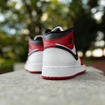 Nike Air Jordan 1 Mid GS “Gym Red” (ナイキ エア ジョーダン 1 ミッド GS “ジム レッド”) 554725-173