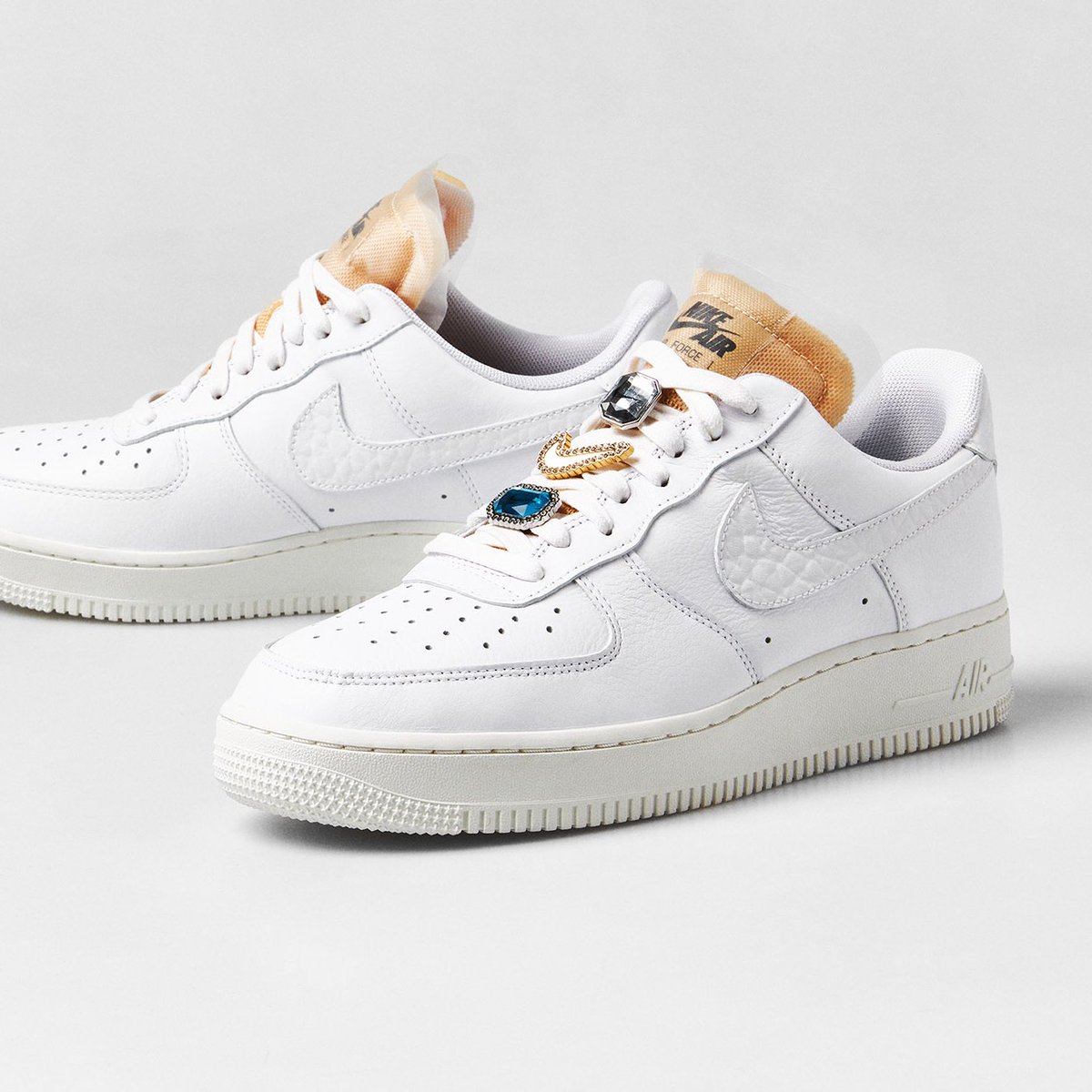 NIKE AIR FORCE1 '07 LX 23cm - スニーカー