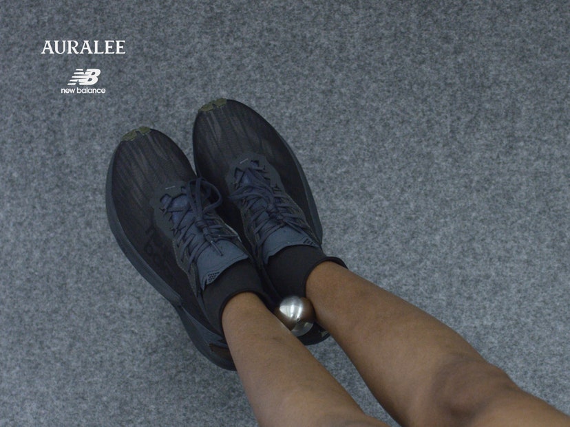 AURALEE × New Balance FuellCell Speedrift (オーラリー × ニューバランス フューエルセル スピードリフト) advertisement black look