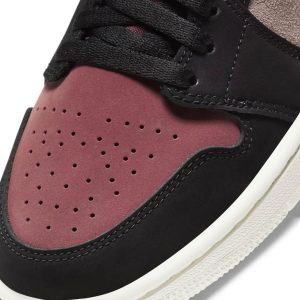 ナイキ エア ジョーダン 1 ミッド "バーガンディ/ ダスティピンク" Nike-Air-Jordan-1-WMNS-Dusty-Pink-Burgundy-toe-closeup