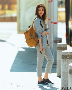 アラサー女子必見 代 30代におすすめの最旬人気スニーカー 着こなし術