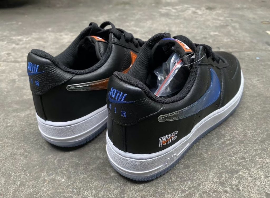 キス x ナイキ エア フォース 1 ロー "NYC"-Kith-Nike-Air-Force-1-Low-NYC-Black-CZ7928-001-pair-back