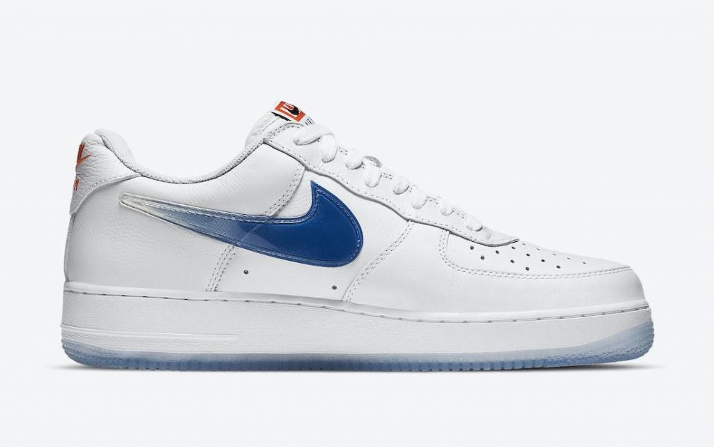 キス x ナイキ エア フォース 1 ロー "NYC"-Kith-Nike-Air-Force-1-NYC-White-CZ7928-100-side-blue