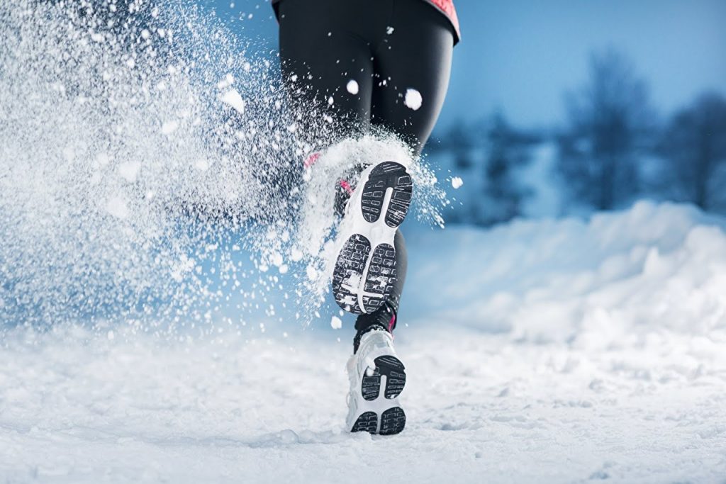 スニーカー シューズ 冬 氷 雪 Sneaker-Shoes-for-winter-ice-snow