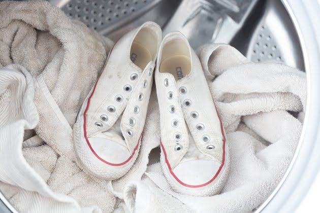 スニーカー 洗い方 ケア 方法 洗濯機 how-to-clean-your-sneakers-wash-guide