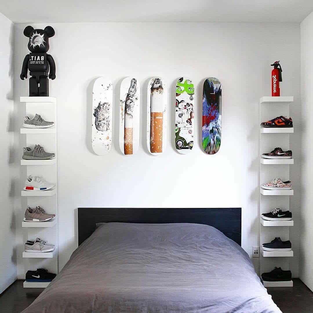 sneakers_room_decor