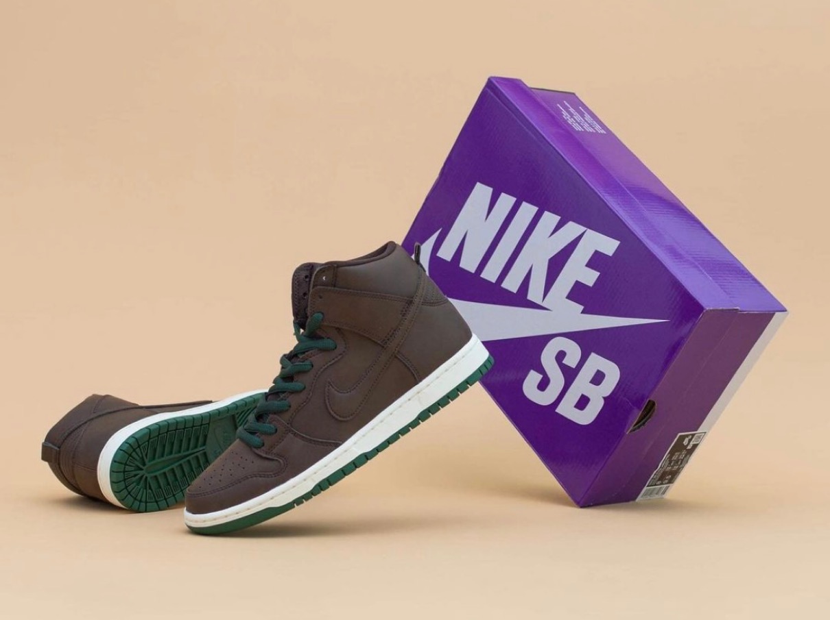 【Nike Dunk High “Baroque Brown”】ナイキ ダンク ハイ "バロックブラウン" CV1624-200 pair
