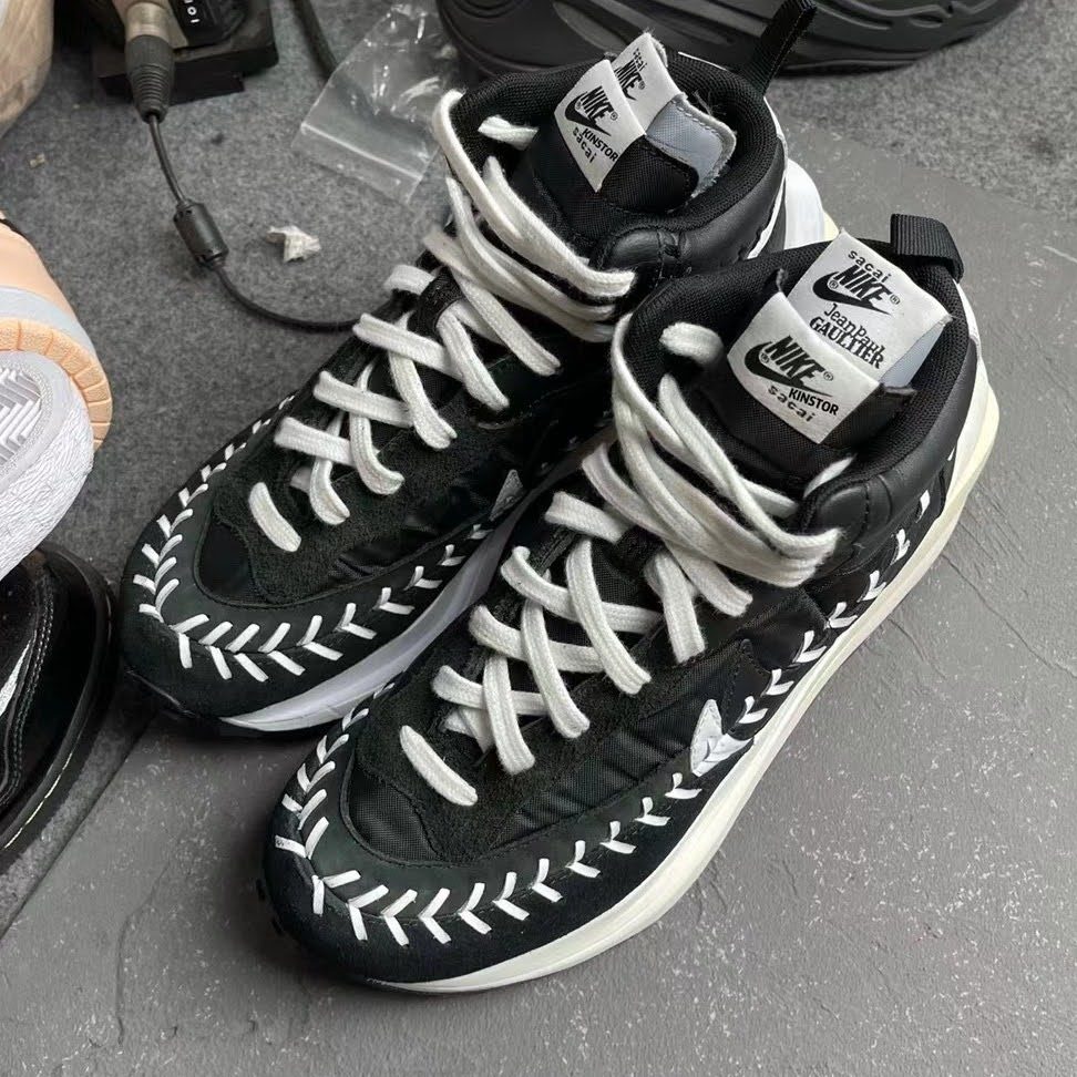 リーク【sacai x Jean Paul Gaultier x Nike VaporWaffle】サカイ