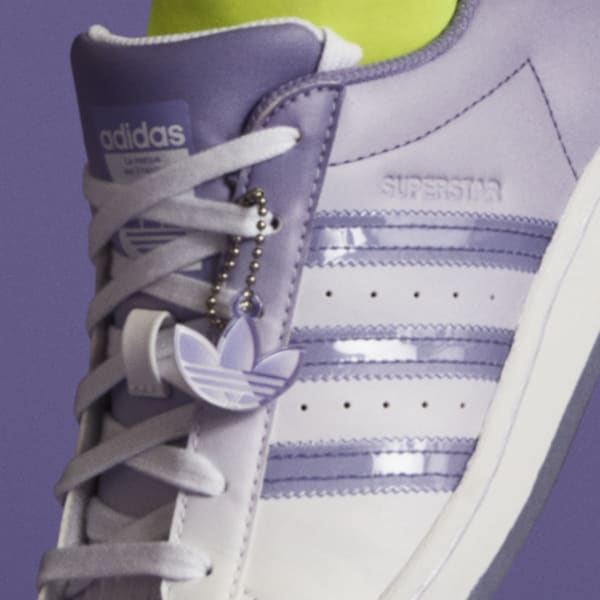 アディダス ウィメンズ オリジナルス スーパースター "ライト パープル" adidas_Superstar_wmns_light-purple_GW2936-tag-chain