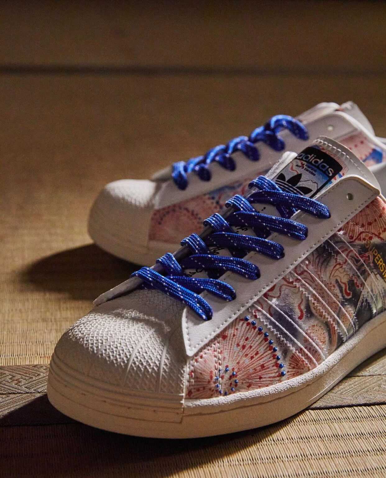 3月6日発売【atmos × adidas Originals Superstar ”Mt.Fuji”】