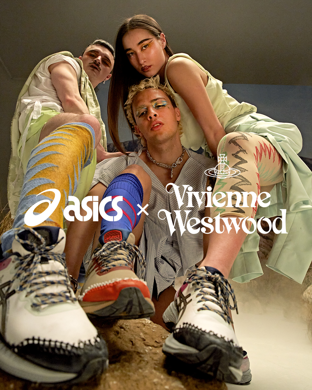 VIVIENNE WESTWOOD X ASICS INTRODUCE LATEST GEL-KAYANO 27 DE アシックス ヴィヴィアン・ウエストウッド ゲルカヤノ wearing