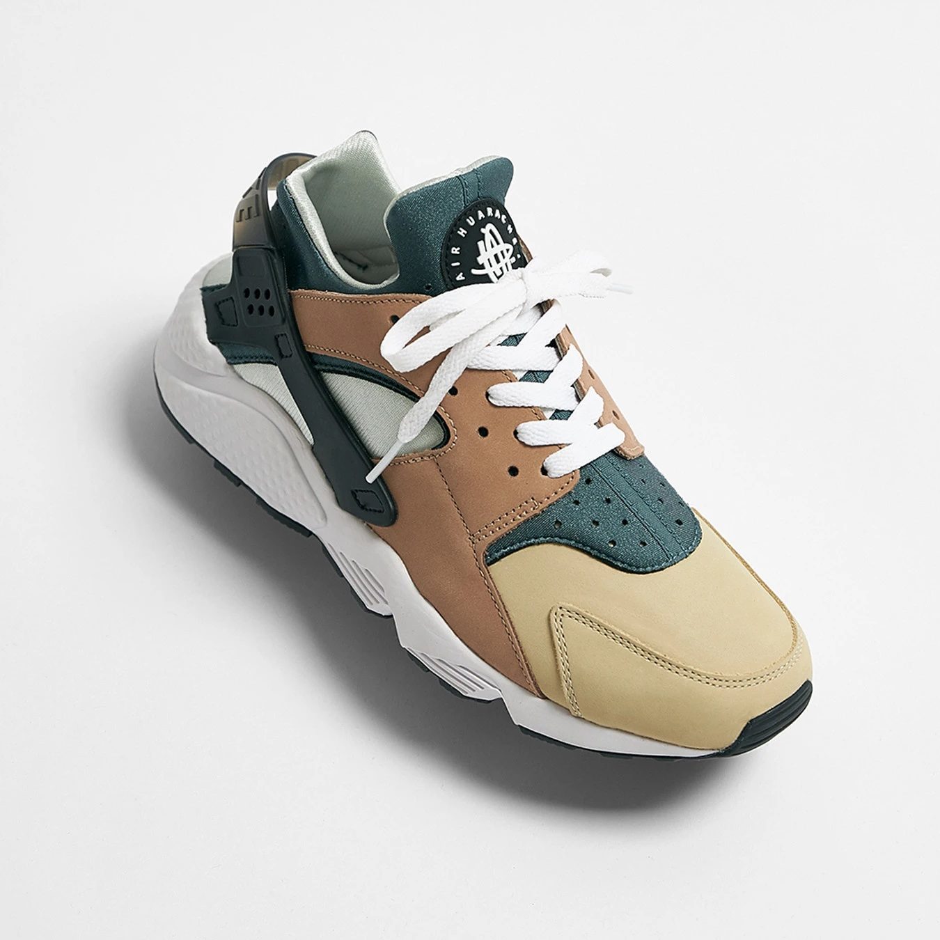 4月16日発売【Nike Air Huarache 