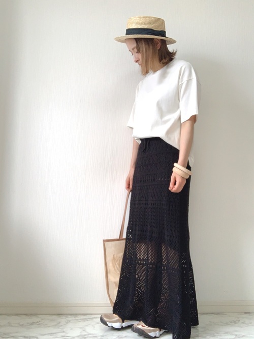 足袋スニーカーxスカートコーデ tabi-sneakers-trend-skirt-style-look