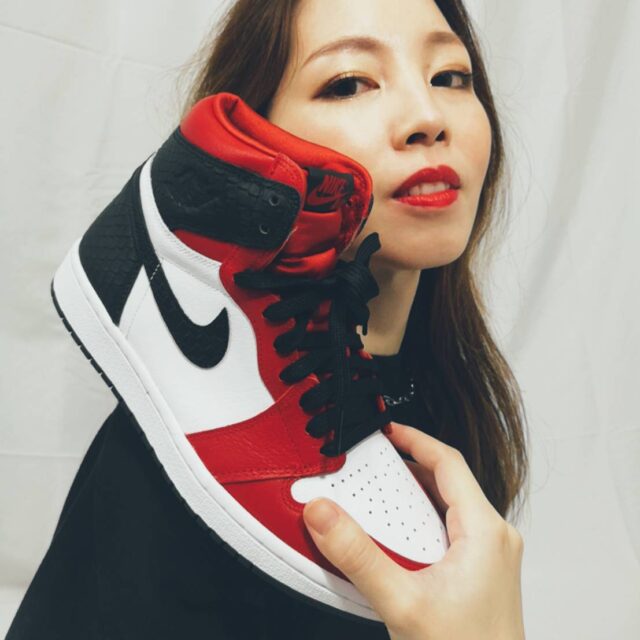 (カバーフォト) ナイキ エア ジョーダン 1 サテン スネーク シカゴ Nike Air Jordan 1 Satin Snake Chicago with Chanel featured image