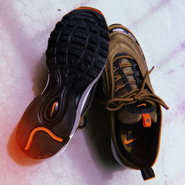 Undefeated x AM97_SNKRGIRL_sole