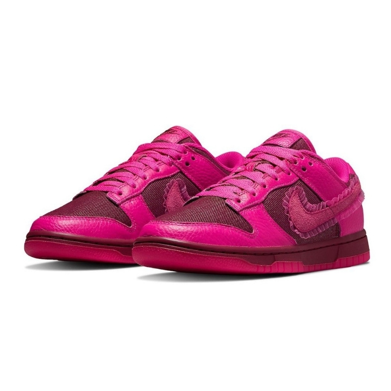 5月3日発売【Nike WMNS Dunk Low “Valentine's Day”】大胆な