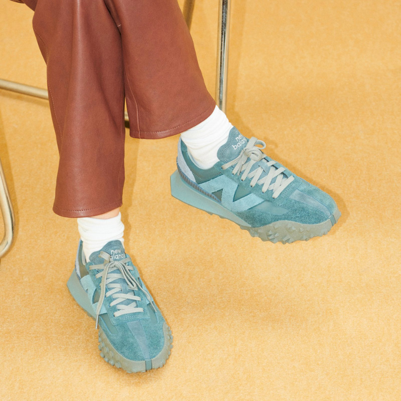 AURALEE-x-New-Balance-XC-72-