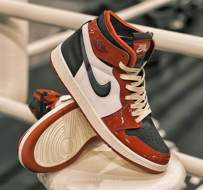 Nike WMNS Air Jordan 1 High ZOOM Chicago