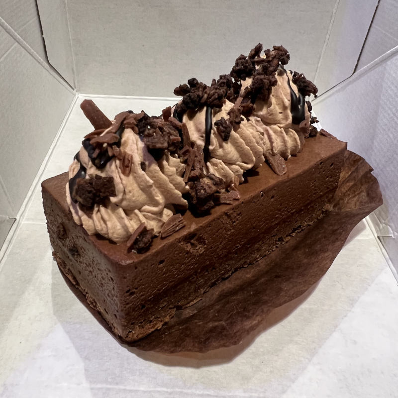 スターバックス 2022 バレンタイン チョコレートフルケーキ　starbucks-2022valentine-chocolat-full-cake01