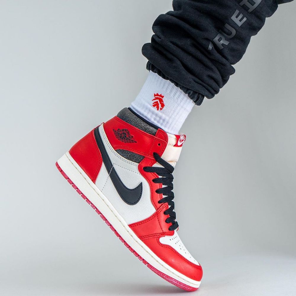 11月19日発売【Air Jordan 1 Retro High OG “Chicago”】名作シカゴ