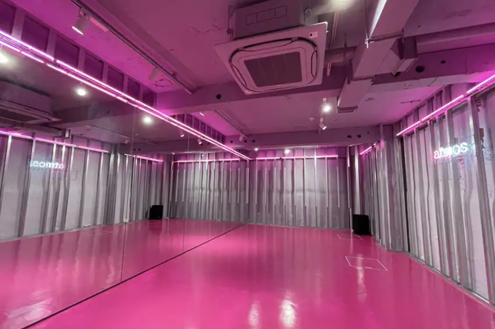 atmos pink-osaka-dancestudio