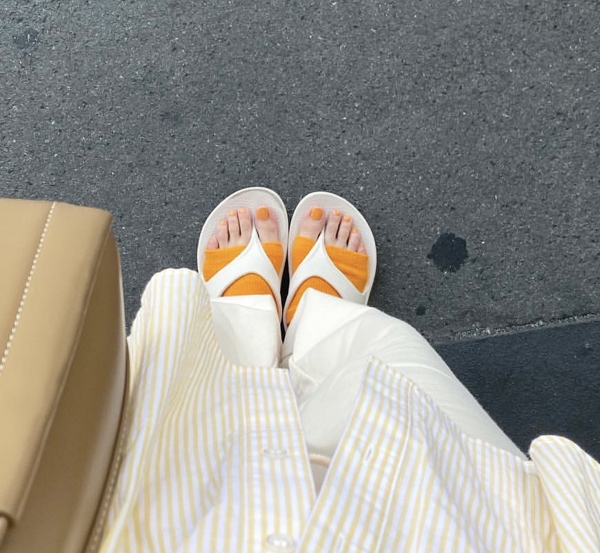 thong socks_orange_nail
