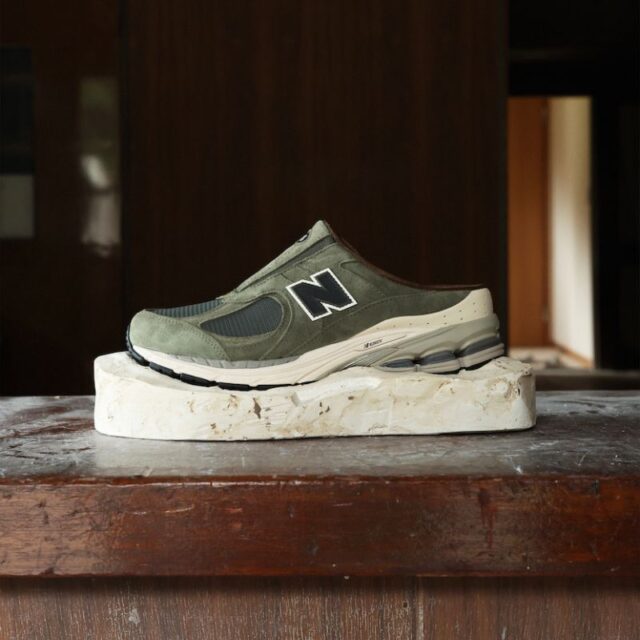 SNS x New Balance 2002R Mule Event official image ニューバランス コラボ 2002 ミュール
