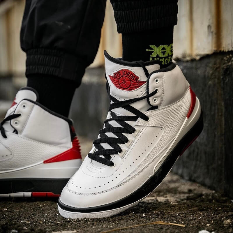 NIKE AJ2 Chicago エアジョーダン2 シカゴ - スニーカー