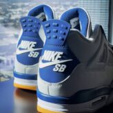 ナイキ SB エアジョーダン4 コラボ ブルーホワイト nike-sb-x-air-jordan-4-blue-white