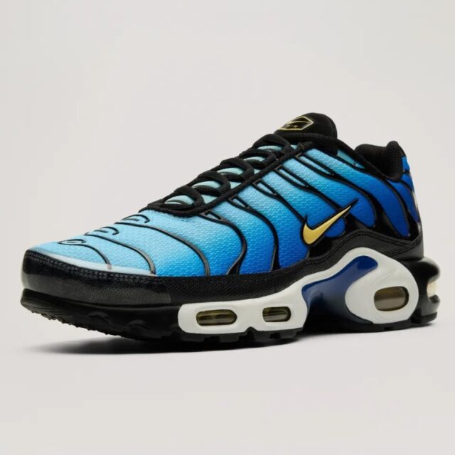 ナイキ エア マックス プラス ハイパーブルー 2018版 nike-air-max-plus-og-hyper-blue-2018-side