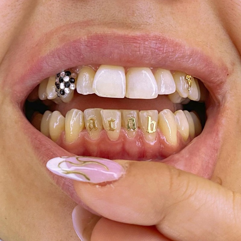トゥースジェム ティースジュエリー tooth-gem-16