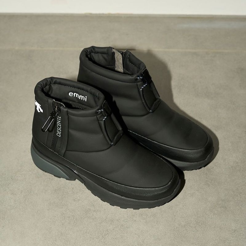 発売中【emmi × DESCENTE D.Trace SL BS 23.1EM】定番アイテムをマット