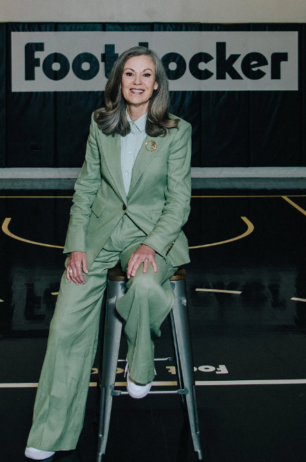 Mary Dillon, president and CEO of Foot Locker Inc メアリー・ディロン フットロッカー