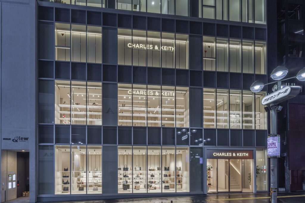 【Charles & Keith渋谷店が新オープン】チャールズ&キースがグローバル旗艦店をオープン