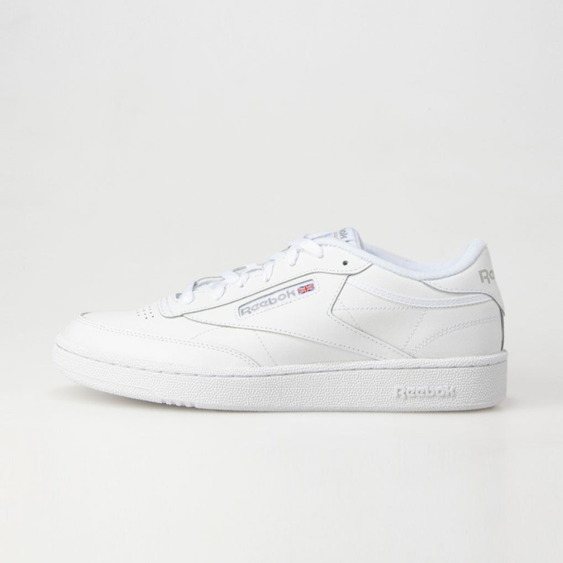white-sneaker-05-20