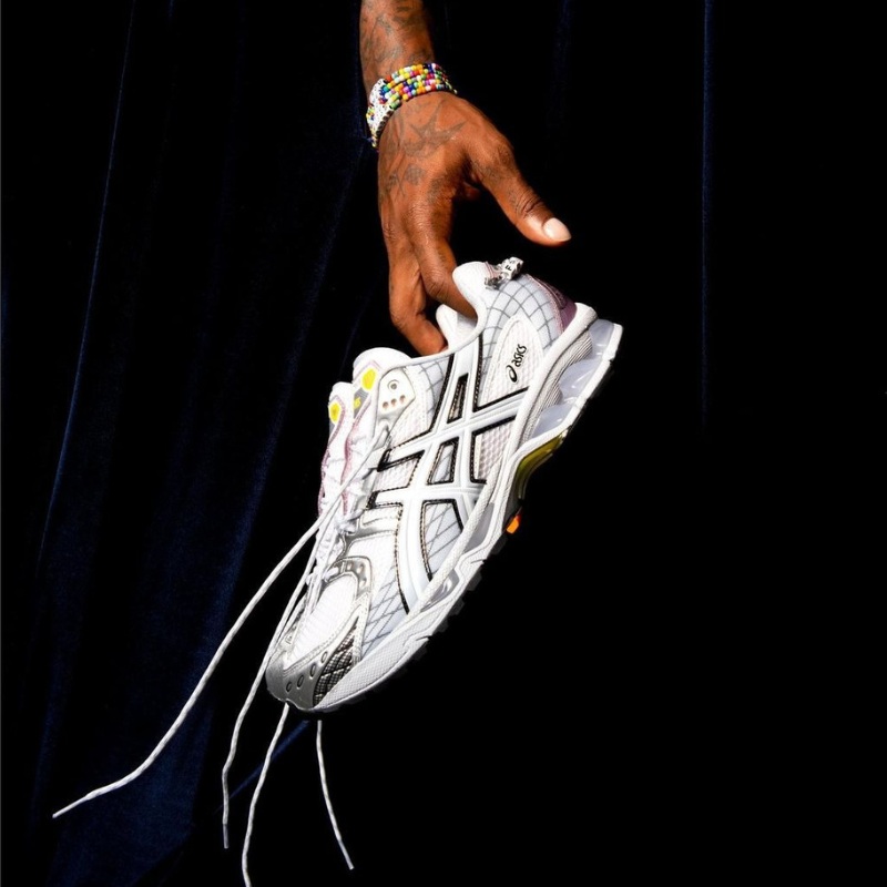 stefon-diggs-x-asics-gel-